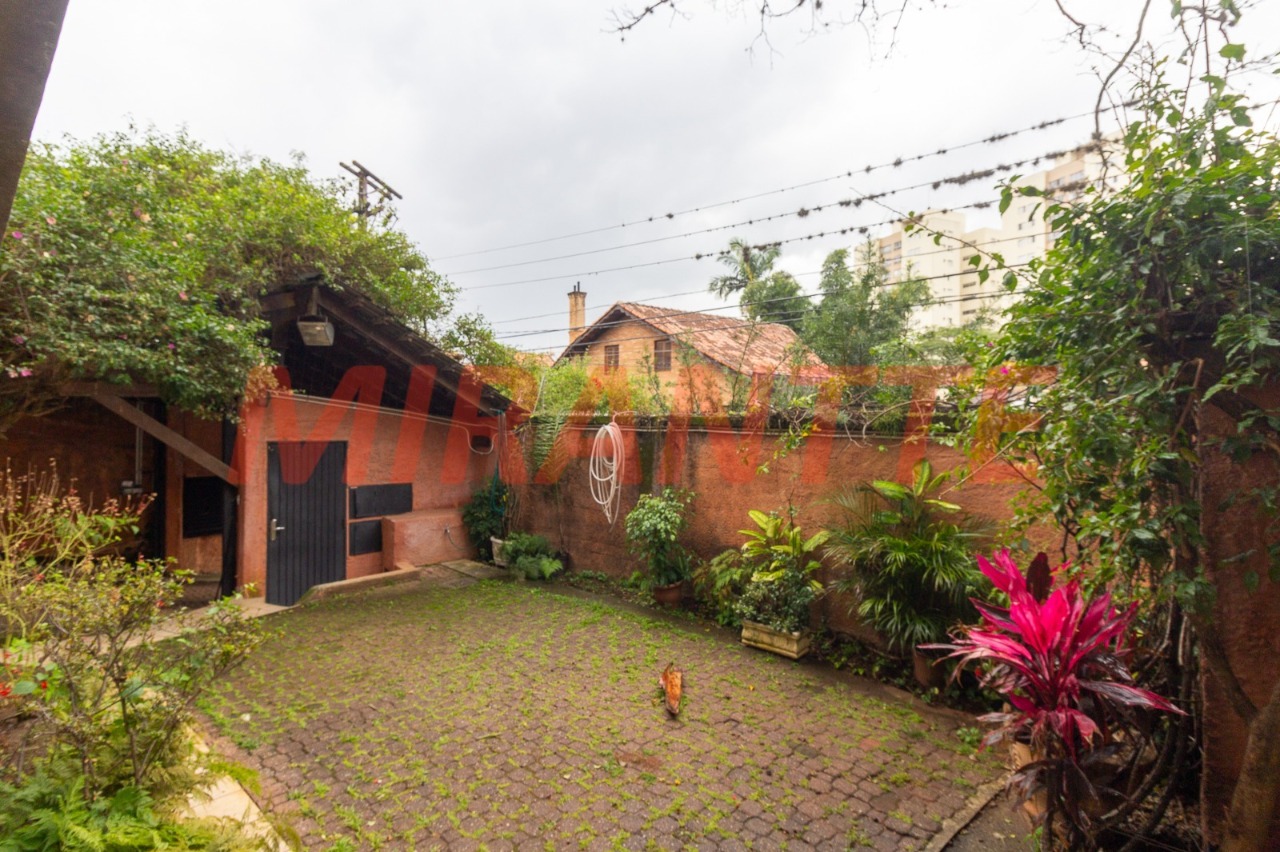 Cond. fechado de 1106m² com 12 quartos em Tremembe