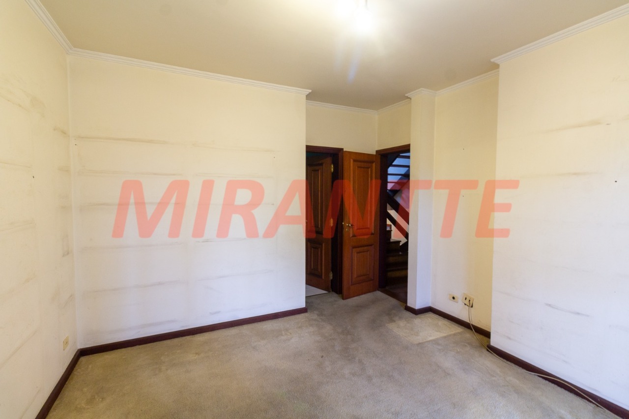 Cond. fechado de 1106m² com 12 quartos em Tremembe