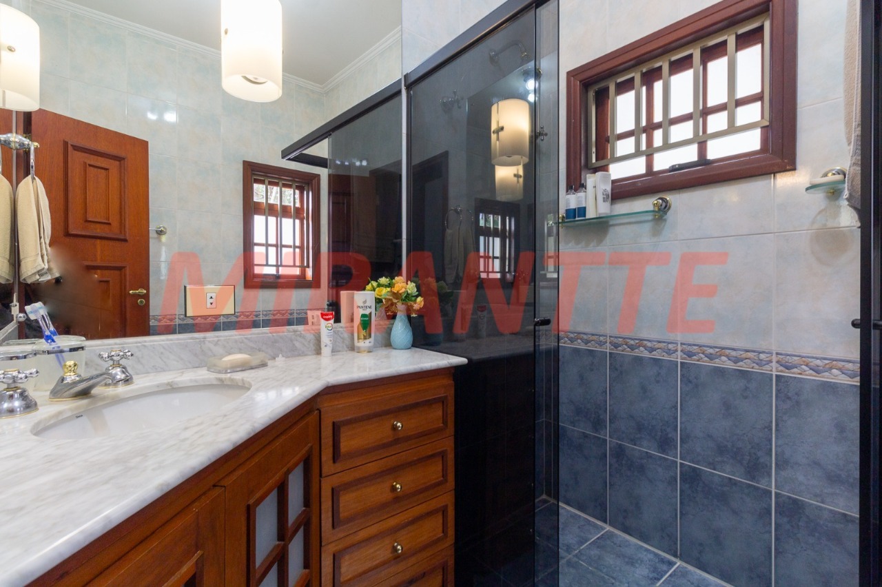 Cond. fechado de 1106m² com 12 quartos em Tremembe