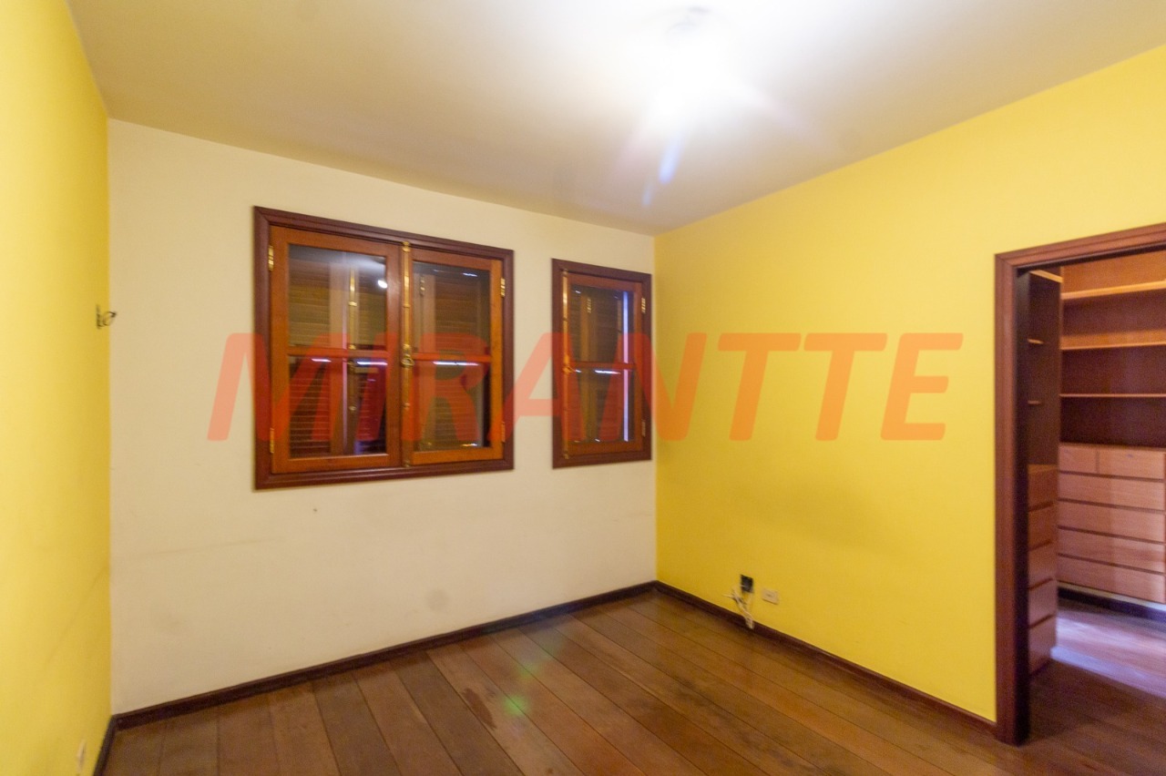 Cond. fechado de 1106m² com 12 quartos em Tremembe