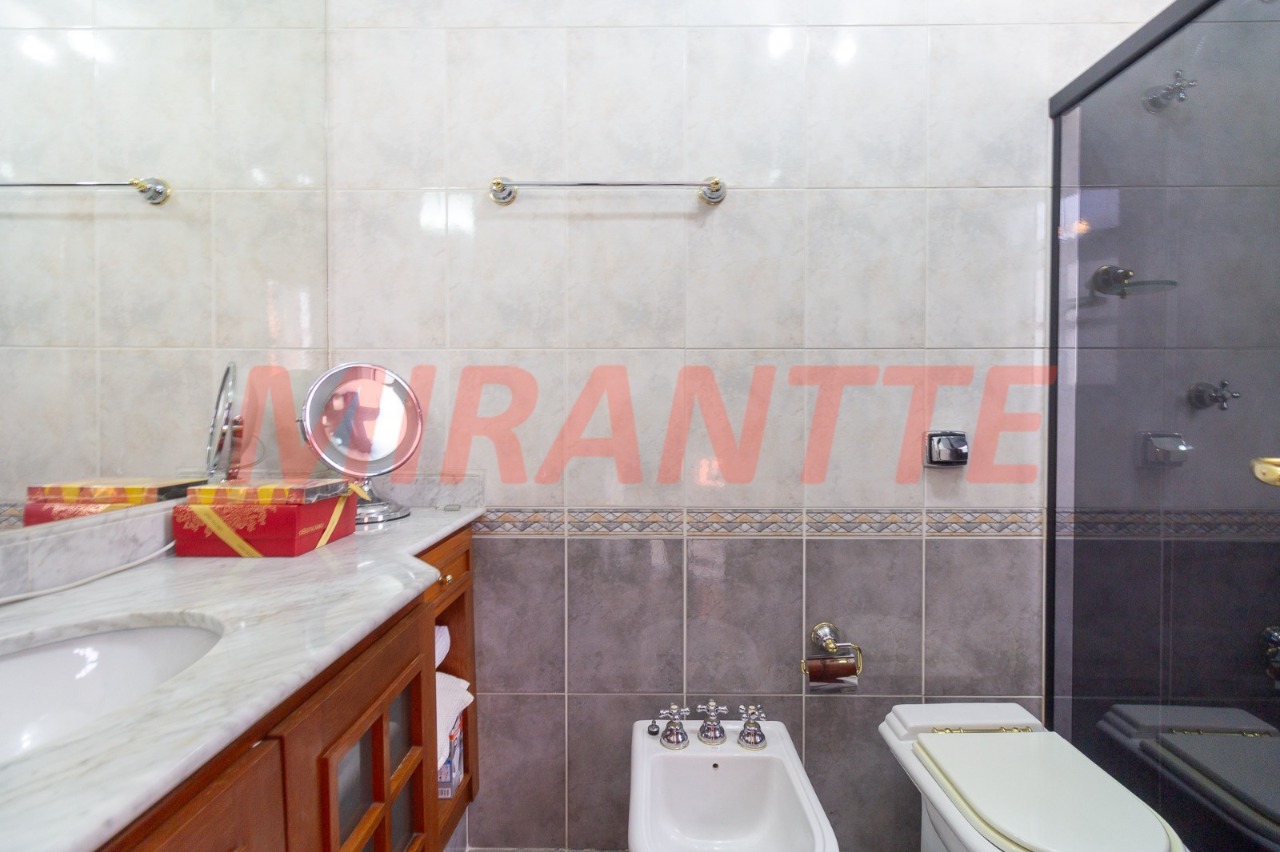 Cond. fechado de 1106m² com 12 quartos em Tremembe