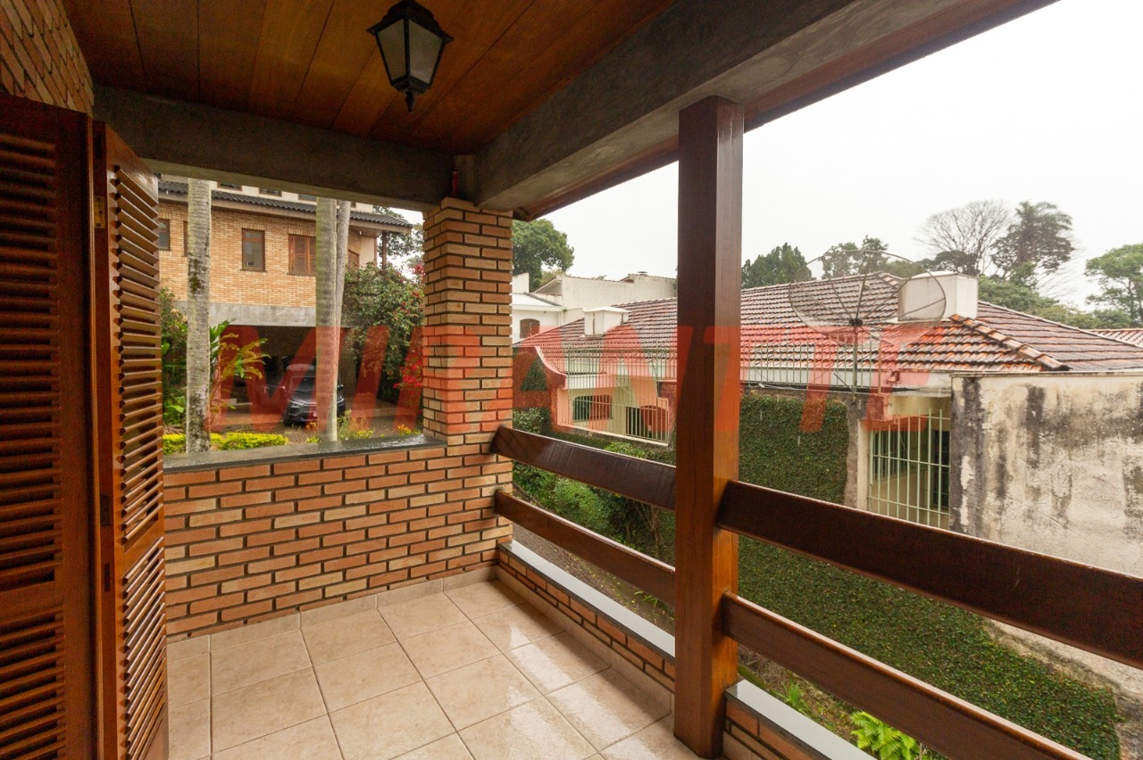 Cond. fechado de 1106m² com 12 quartos em Tremembe