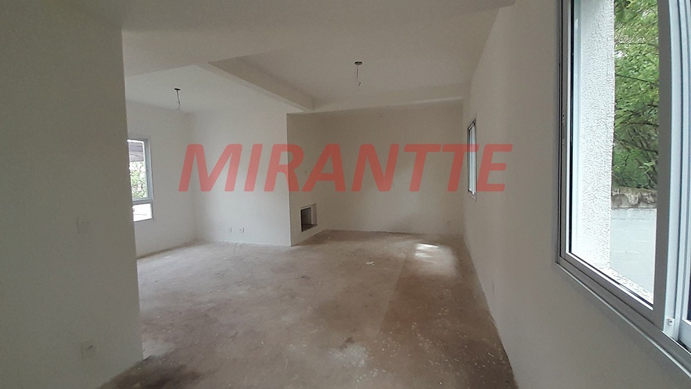 Sobrado de 173m² com 3 quartos em JD. DA GLORIA
