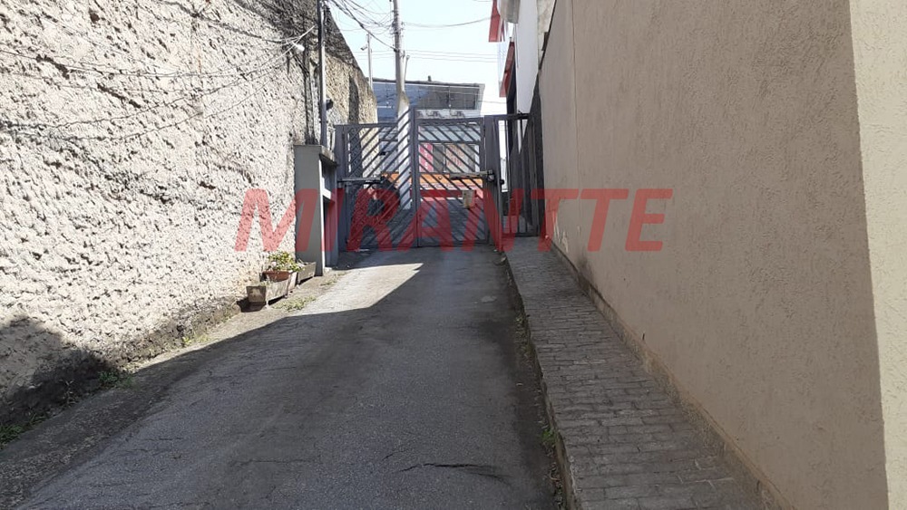 Cond. fechado de 100m² com 3 quartos em Imirim