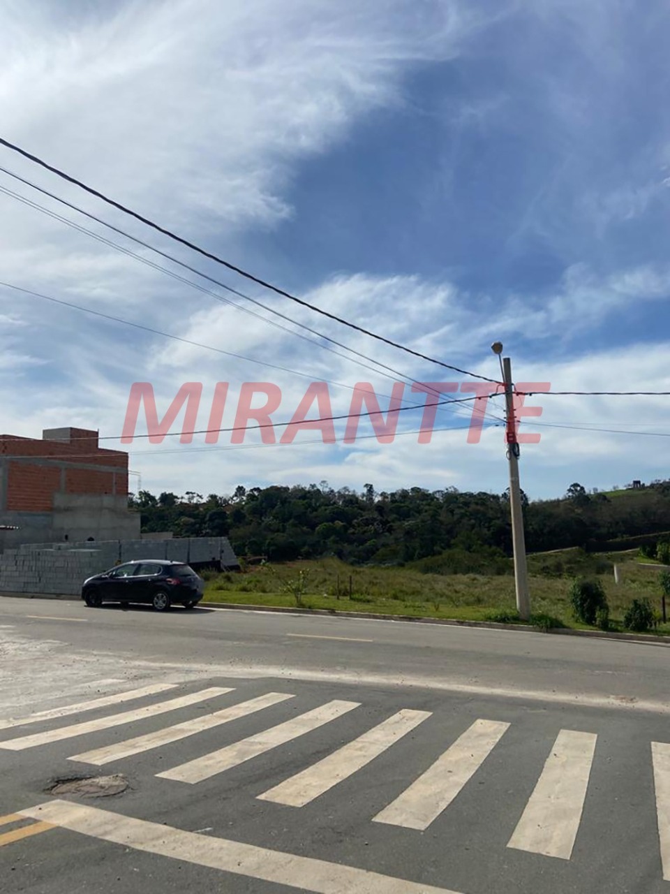 Terreno de 0m² em Terra Preta