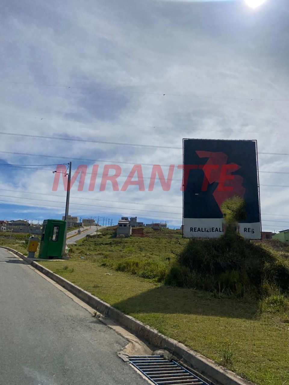 Terreno de 0m² em Terra Preta