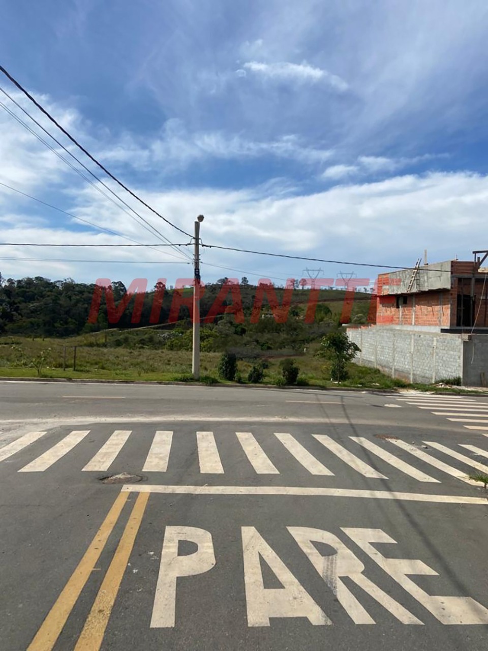 Terreno de 0m² em Terra Preta