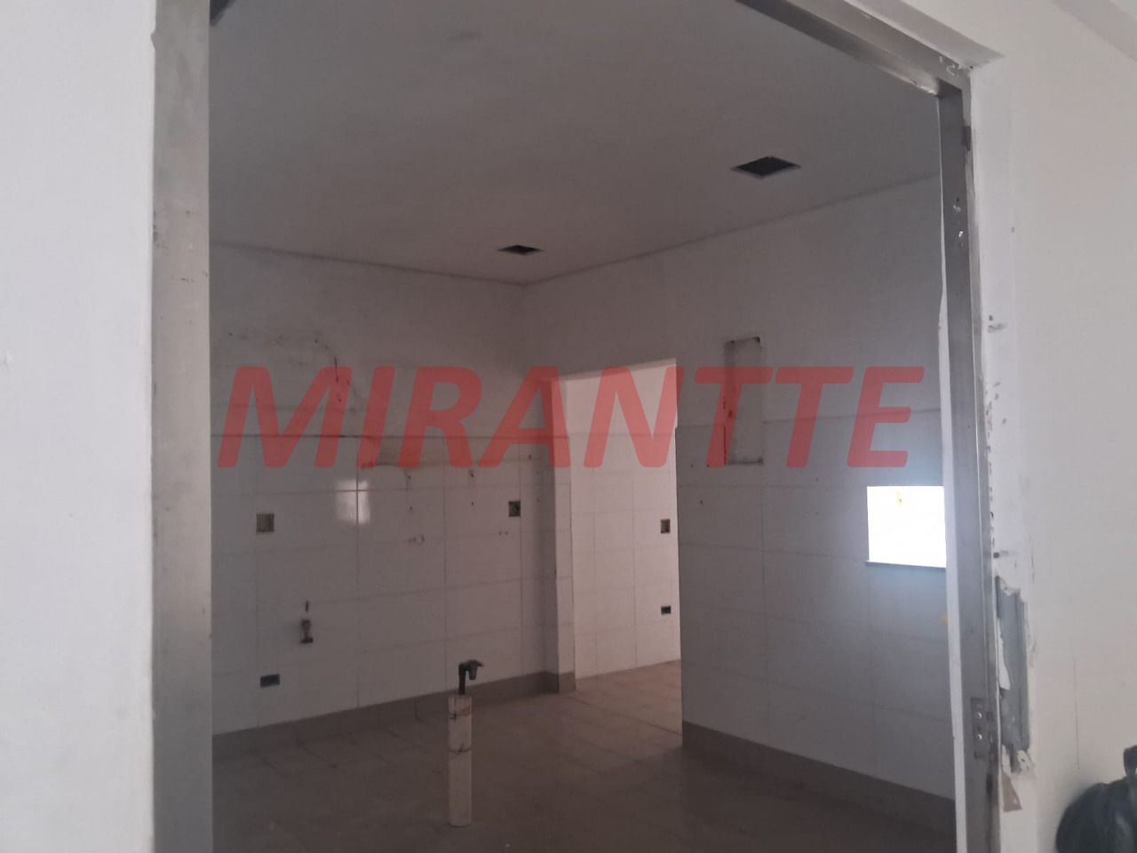 Comercial de 280m² em Jardim Santa Cruz