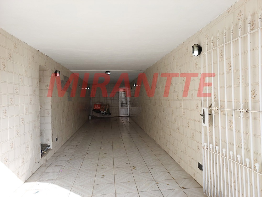 Casa terrea de 218m² com 2 quartos em Vila Mazzei