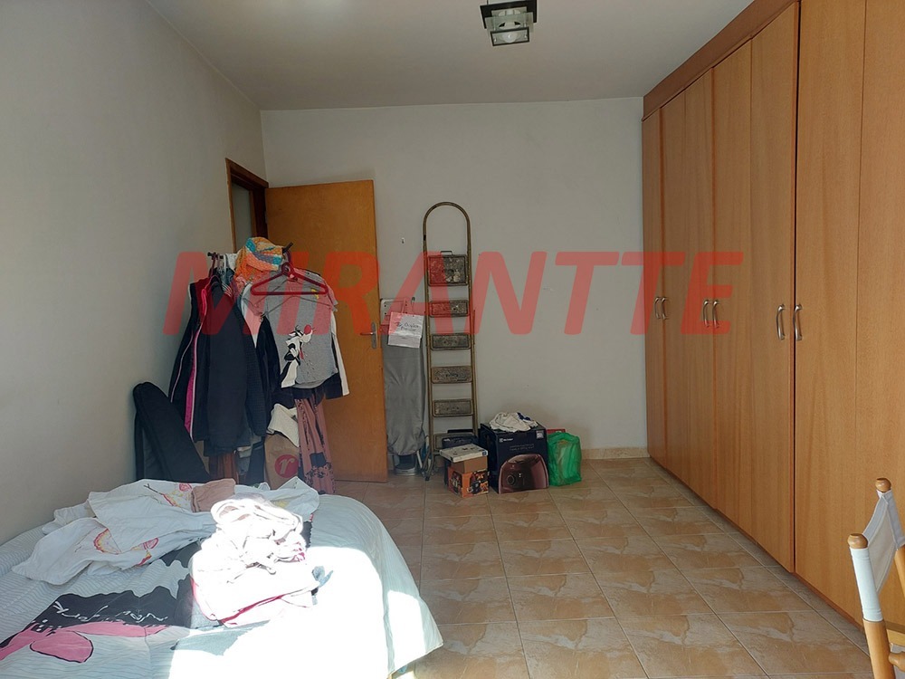 Casa terrea de 218m² com 2 quartos em Vila Mazzei