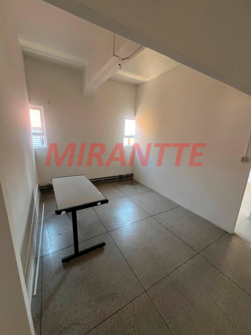 Comercial de 261m² em Imirim