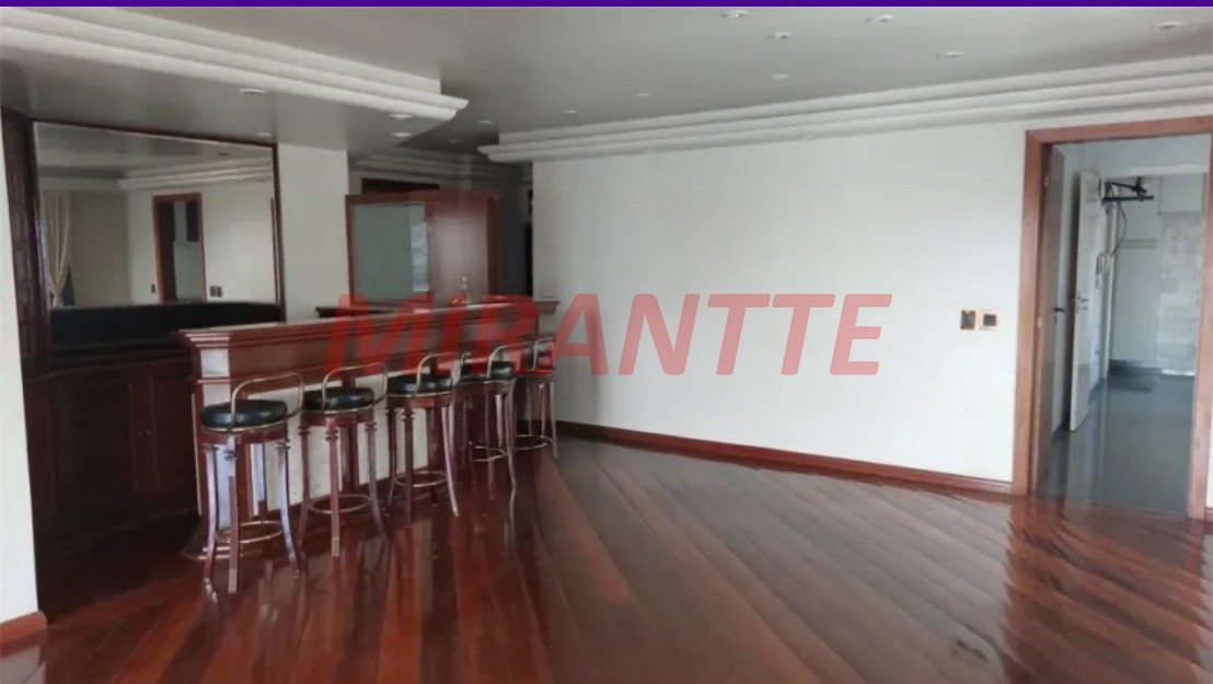 Apartamento de 200m² com 4 quartos em Alto da Lapa