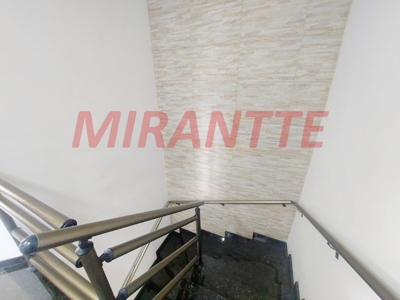 Sobrado de 256m² com 4 quartos em Vila Maria Alta
