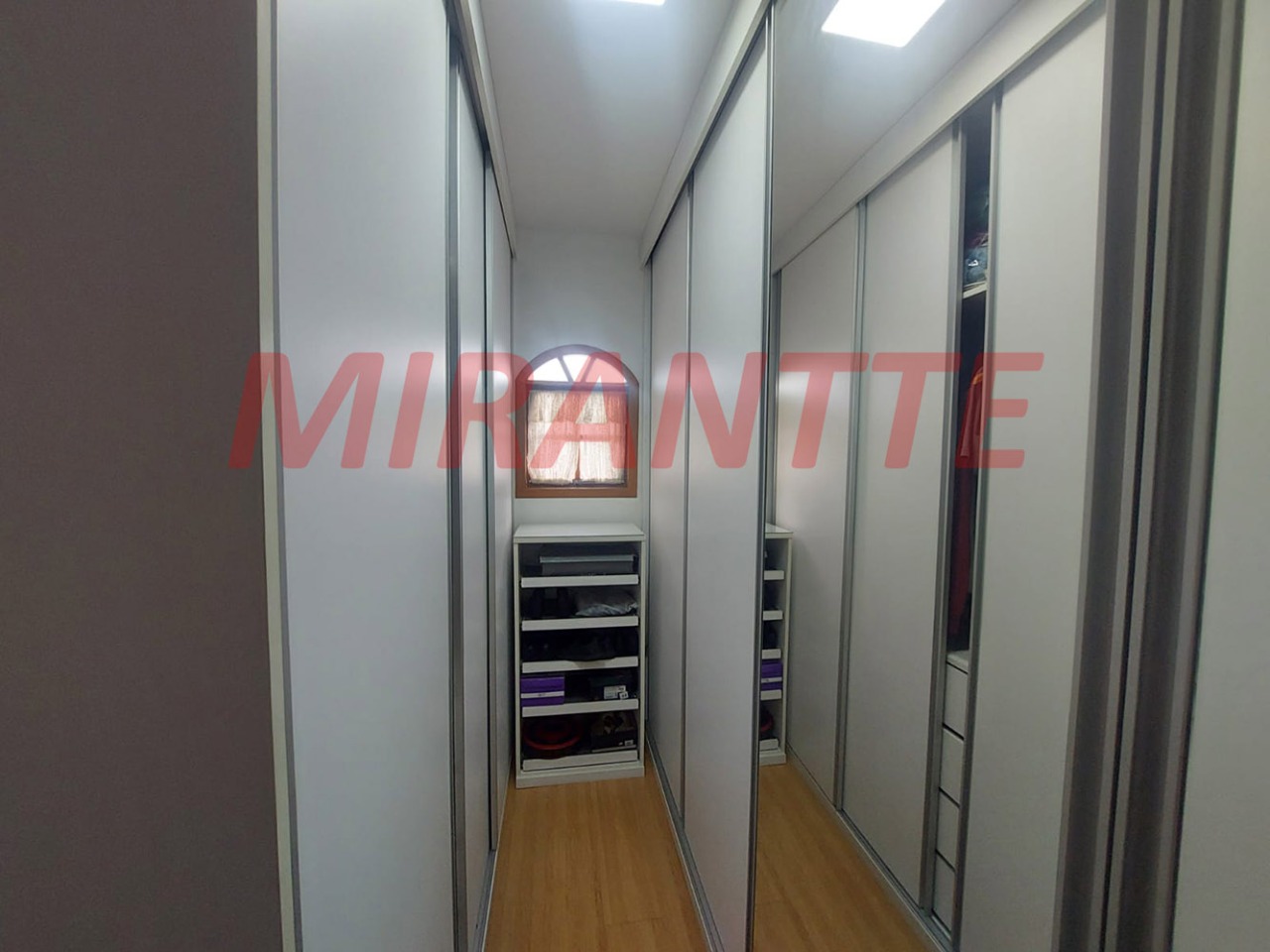Sobrado de 256m² com 4 quartos em Vila Maria Alta