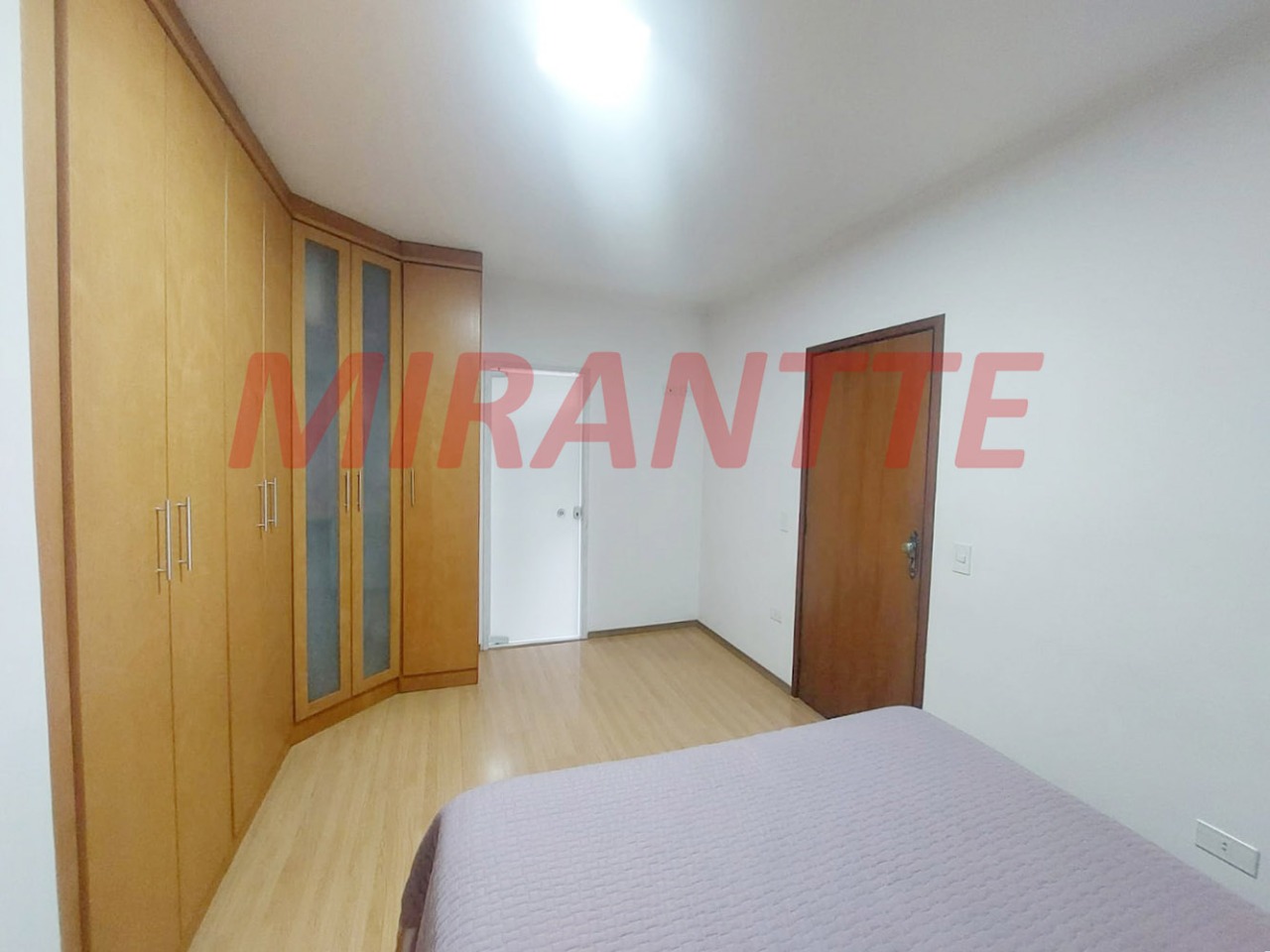 Sobrado de 256m² com 4 quartos em Vila Maria Alta