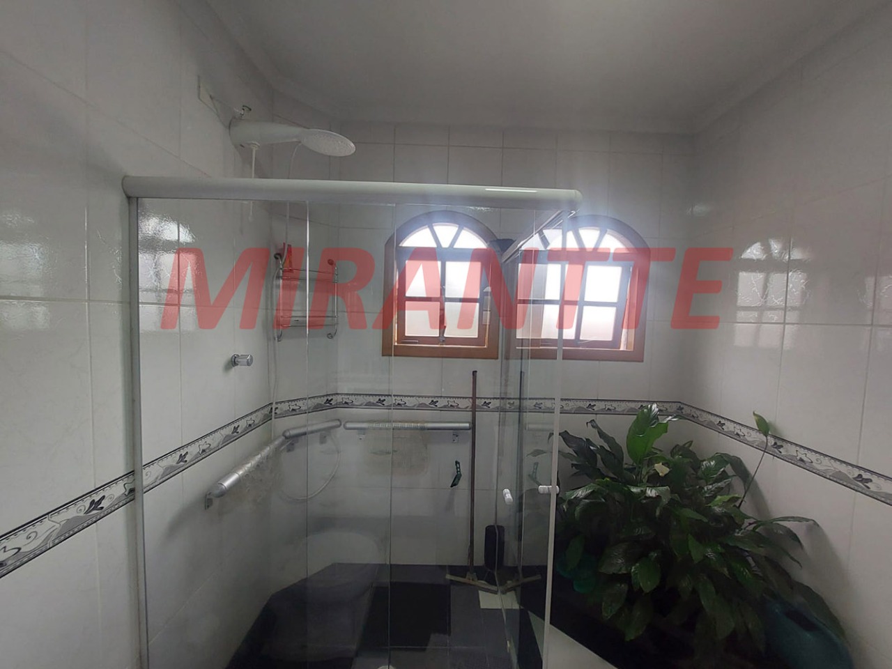 Sobrado de 256m² com 4 quartos em Vila Maria Alta