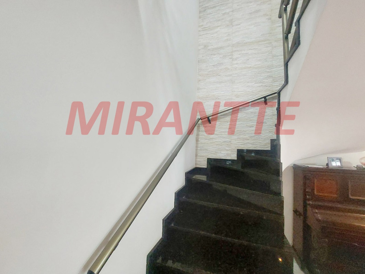 Sobrado de 256m² com 4 quartos em Vila Maria Alta
