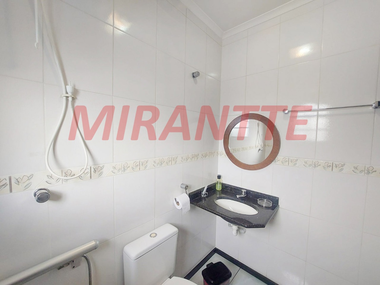Sobrado de 256m² com 4 quartos em Vila Maria Alta