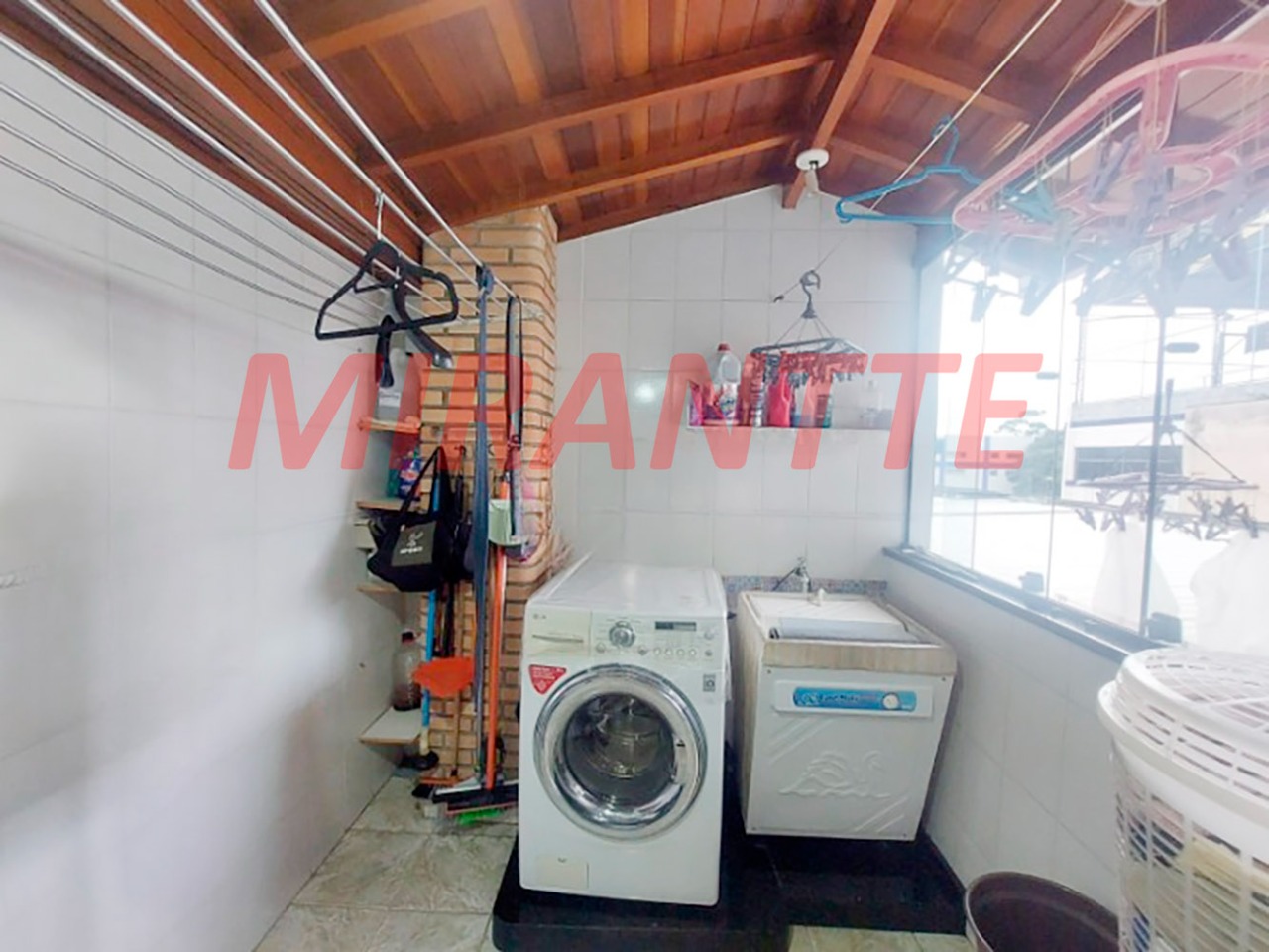 Sobrado de 256m² com 4 quartos em Vila Maria Alta