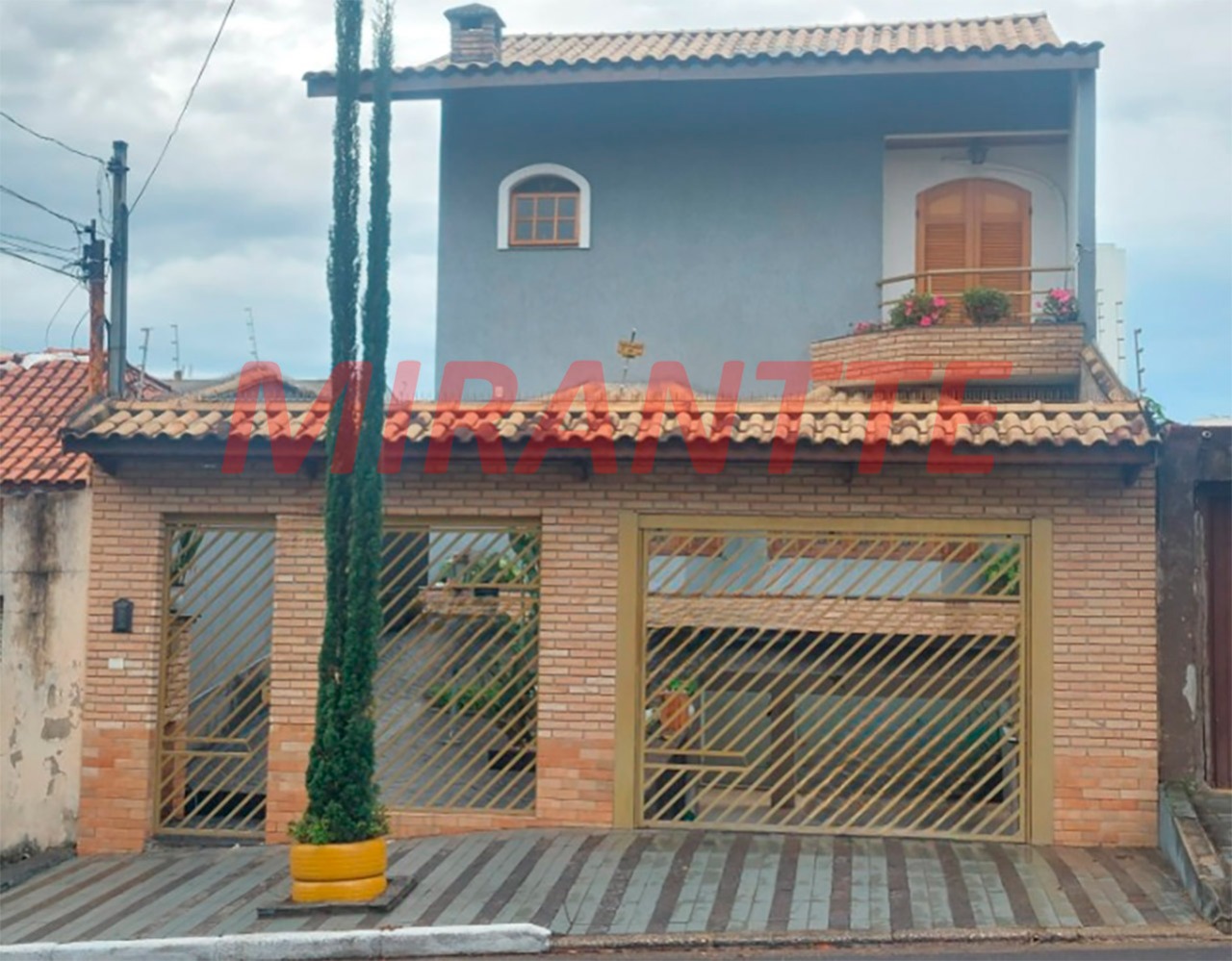 Sobrado de 256m² com 4 quartos em Vila Maria Alta