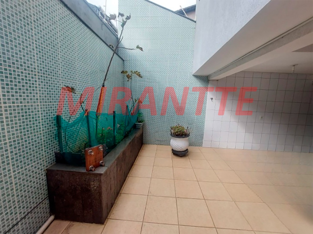 Sobrado de 256m² com 4 quartos em Vila Maria Alta