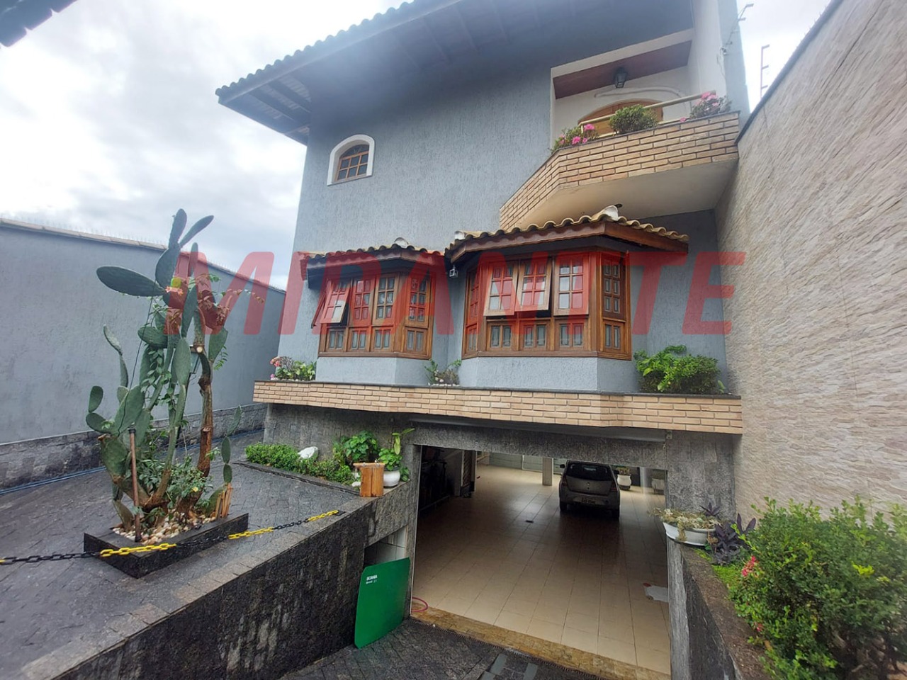 Sobrado de 256m² com 4 quartos em Vila Maria Alta