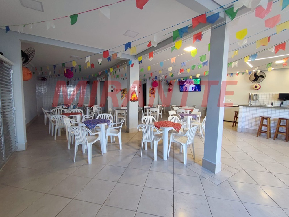 Cond. fechado de 110m² com 3 quartos em Vila Carbone