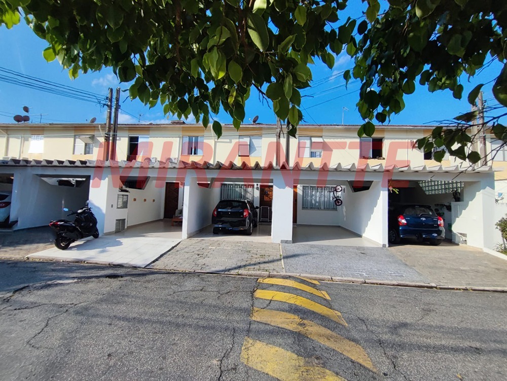 Cond. fechado de 110m² com 3 quartos em Vila Carbone