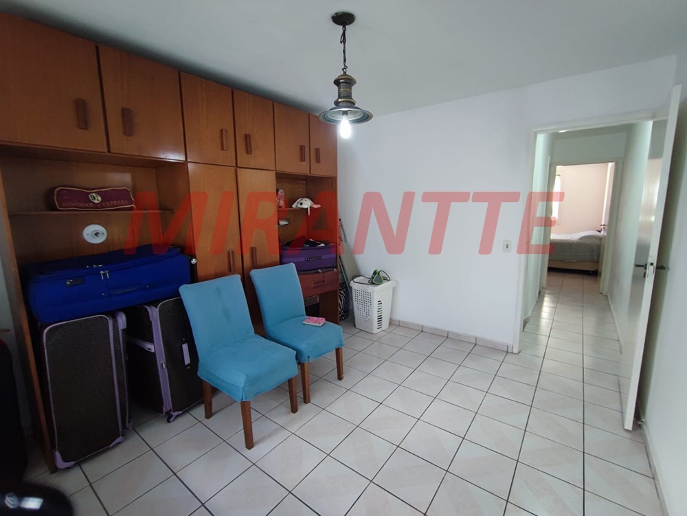 Cond. fechado de 110m² com 3 quartos em Vila Carbone