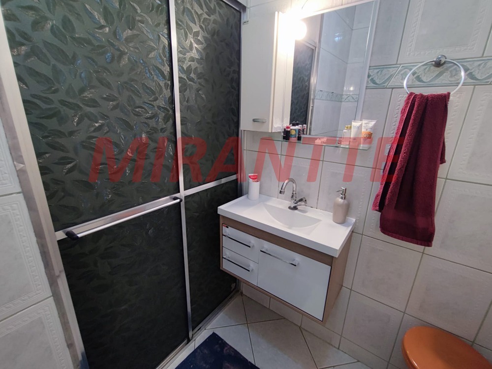 Cond. fechado de 110m² com 3 quartos em Vila Carbone