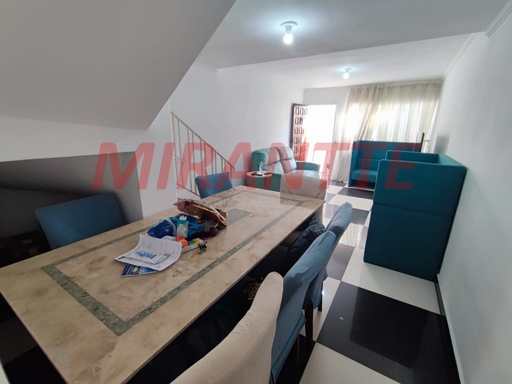 Cond. fechado de 110m² com 3 quartos em Vila Carbone