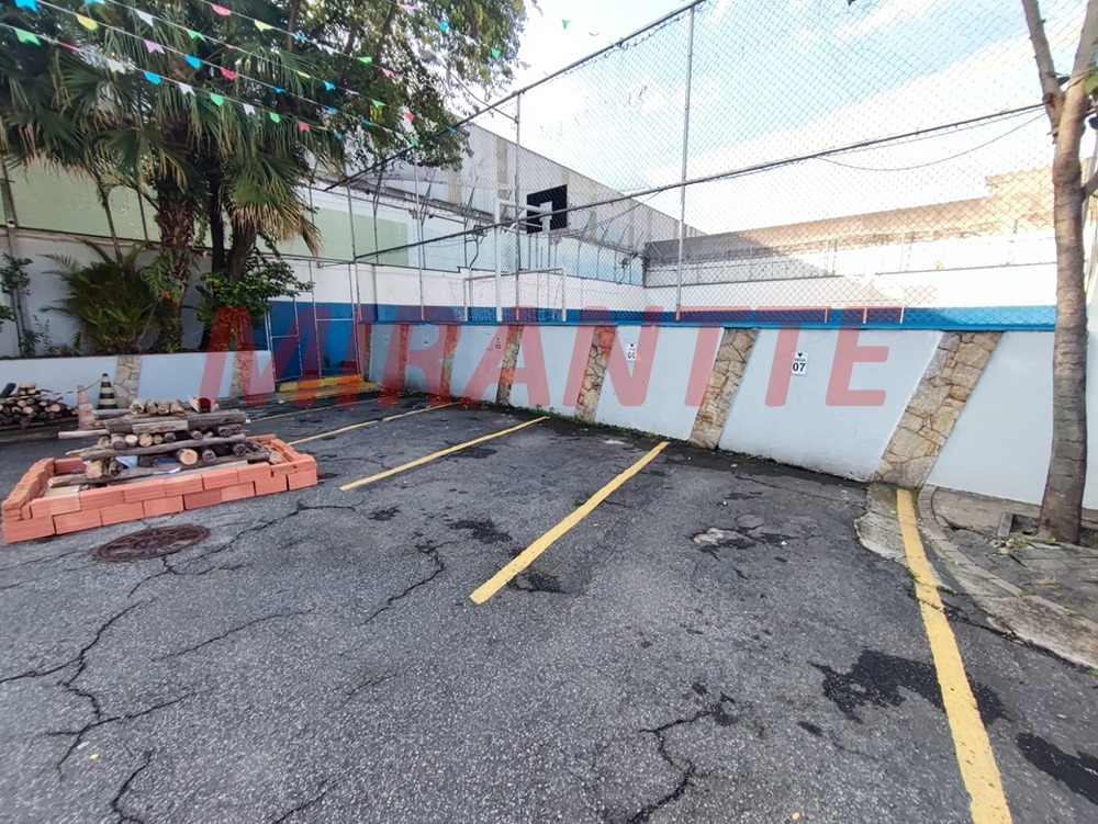 Cond. fechado de 110m² com 3 quartos em Vila Carbone