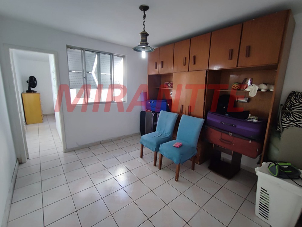 Cond. fechado de 110m² com 3 quartos em Vila Carbone