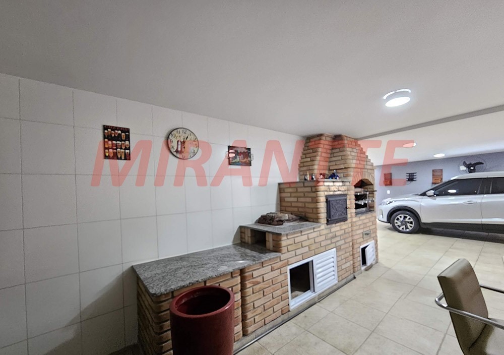 Cond. fechado de 283m² com 3 quartos em Horto Florestal