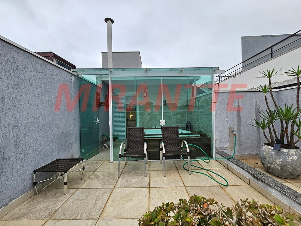 Cond. fechado de 283m² com 3 quartos em Horto Florestal