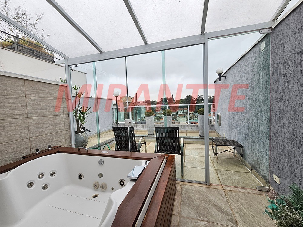 Cond. fechado de 283m² com 3 quartos em Horto Florestal