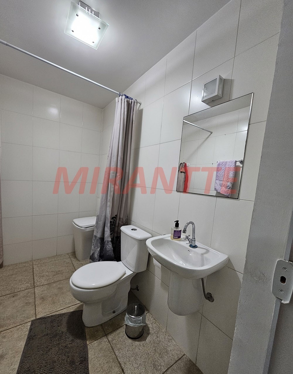 Cond. fechado de 283m² com 3 quartos em Horto Florestal