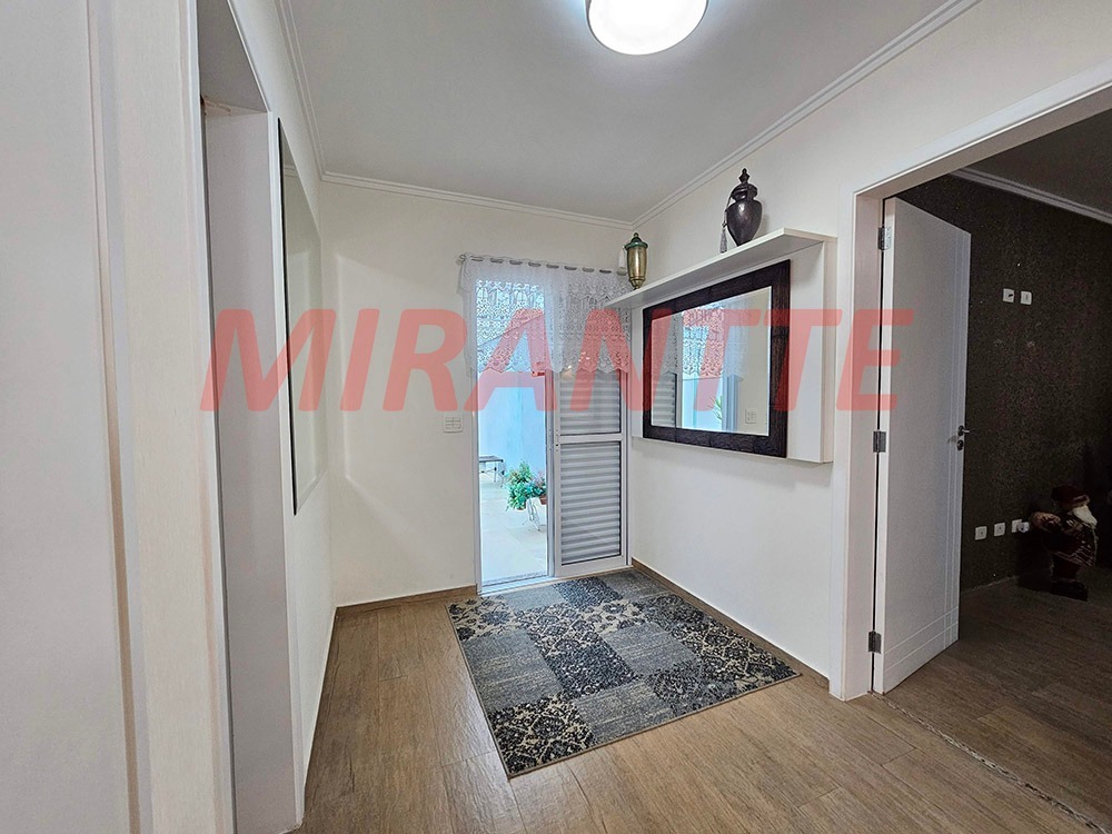 Cond. fechado de 283m² com 3 quartos em Horto Florestal