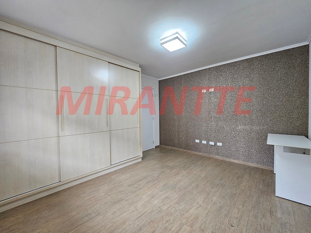 Cond. fechado de 283m² com 3 quartos em Horto Florestal