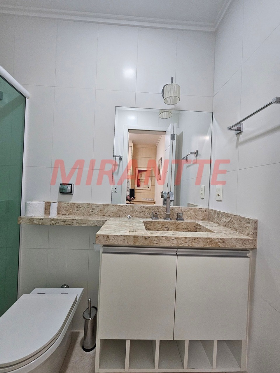 Cond. fechado de 283m² com 3 quartos em Horto Florestal