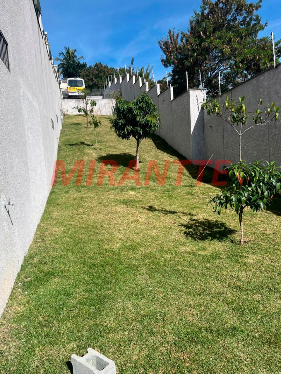 Cond. fechado de 95m² com 2 quartos em Vila Gustavo