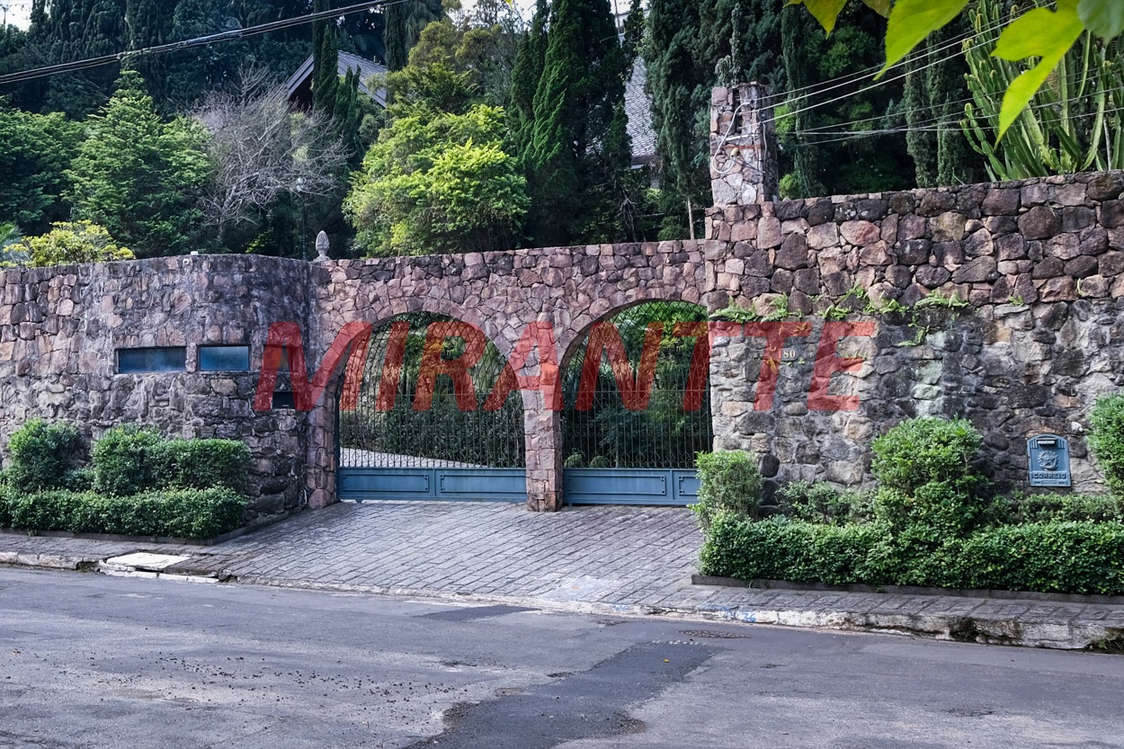 Sobrado de 541m² com 4 quartos em Morumbi