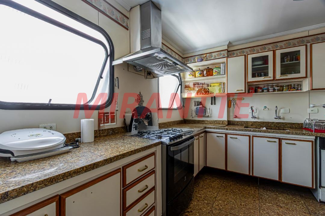 Apartamento de 293m² com 4 quartos em Moema