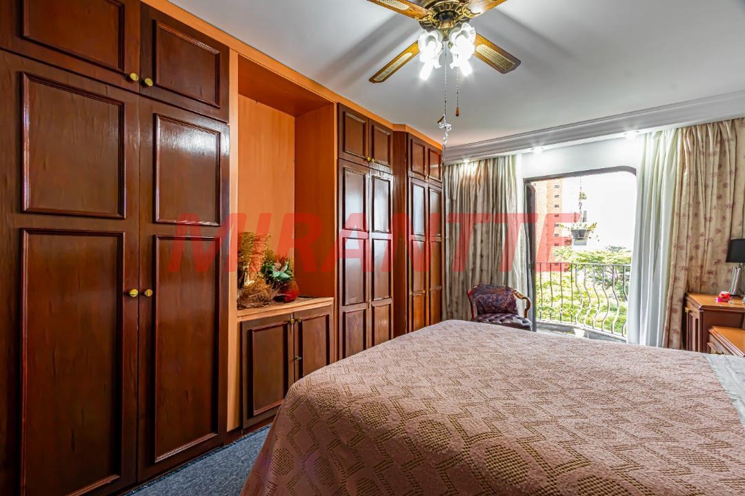 Apartamento de 293m² com 4 quartos em Moema