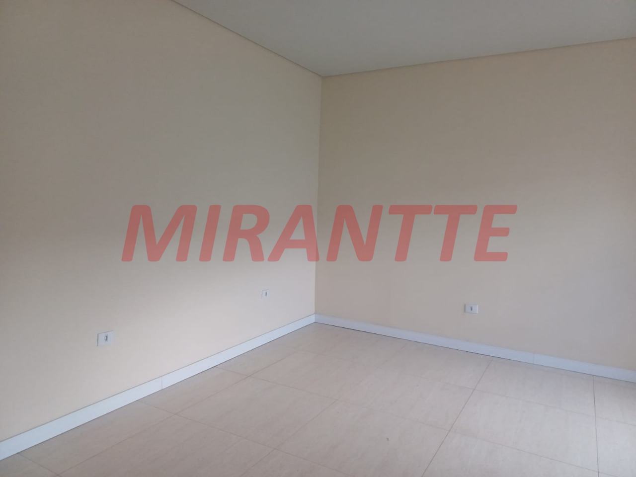 Sobrado de 300m² com 5 quartos em Santana