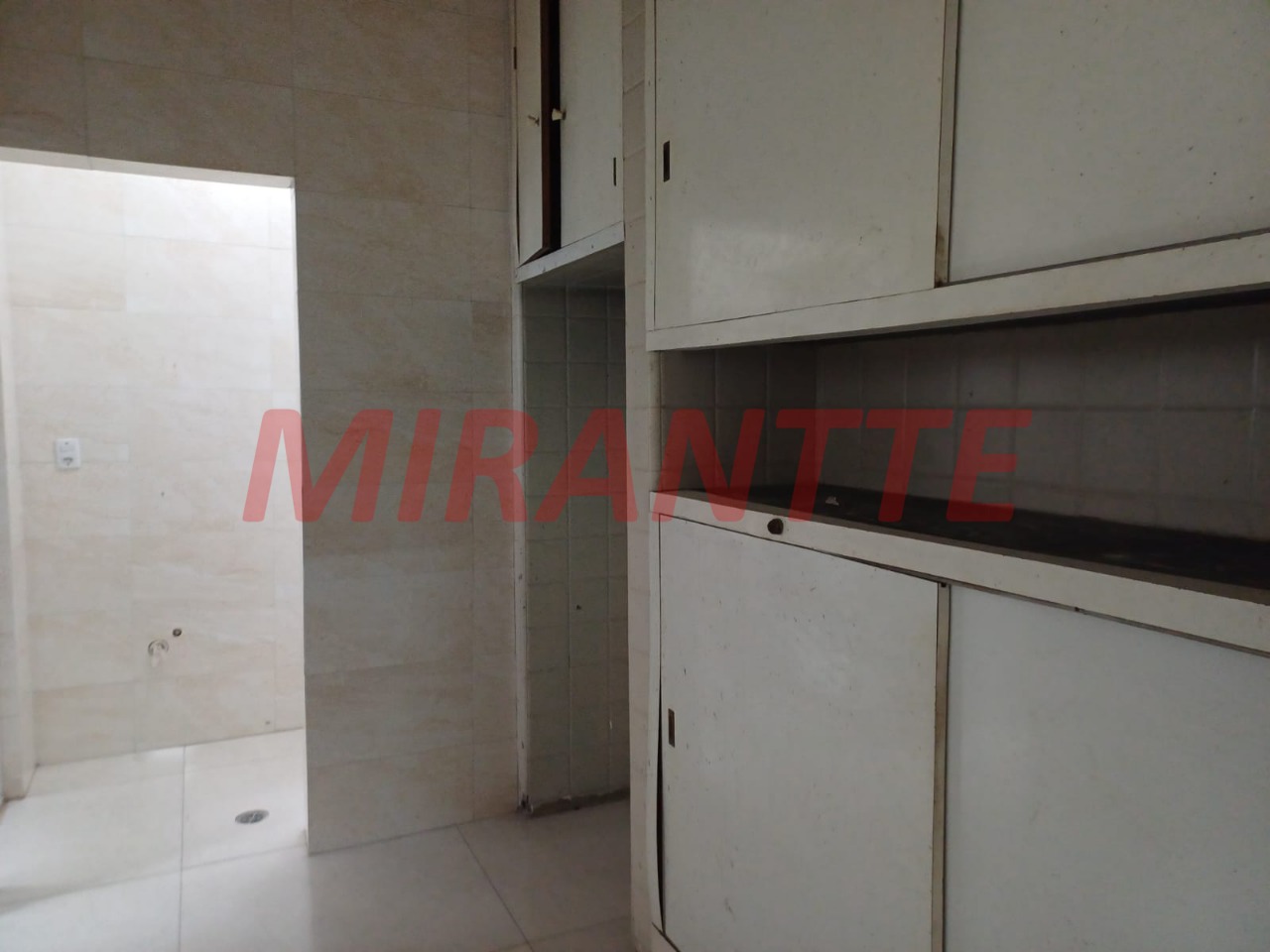 Sobrado de 300m² com 5 quartos em Santana