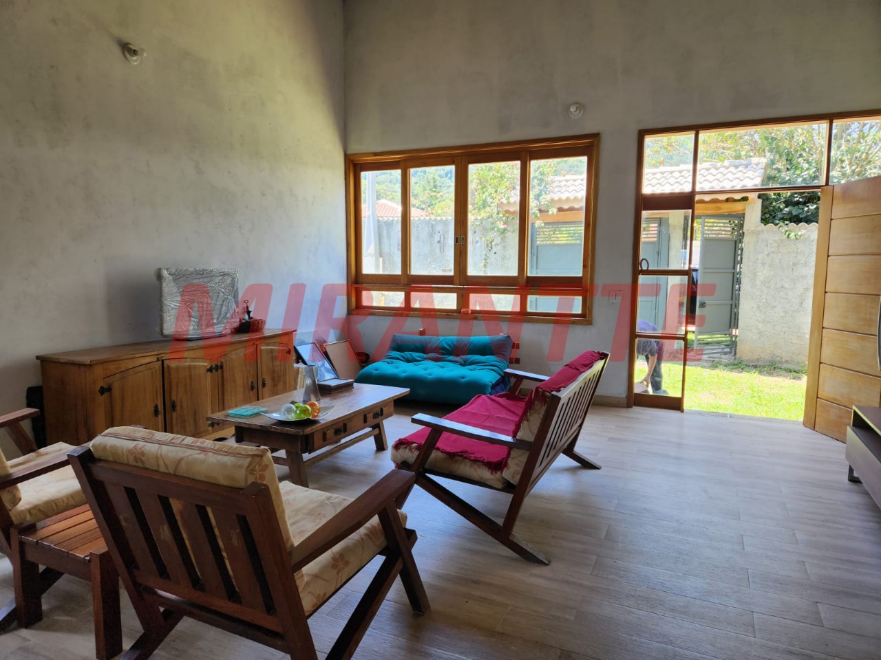 Casa terrea de 706m² com 3 quartos em Caceia