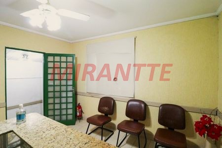 Apartamento de 65m² com 2 quartos em Santana