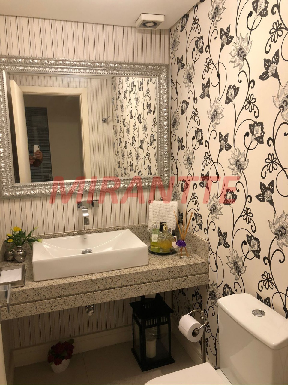 Apartamento de 220m² com 4 quartos em Santana