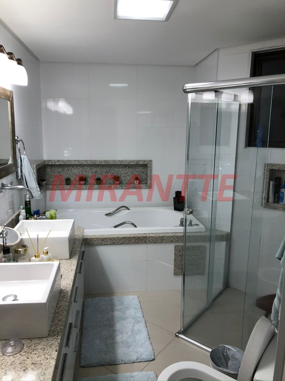 Apartamento de 220m² com 4 quartos em Santana